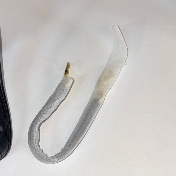 NWT Love Moschino Black Quilted Shoulder Bag - Picture 5 of 7